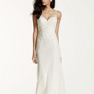 Ivory Vneck sheath wedding gown